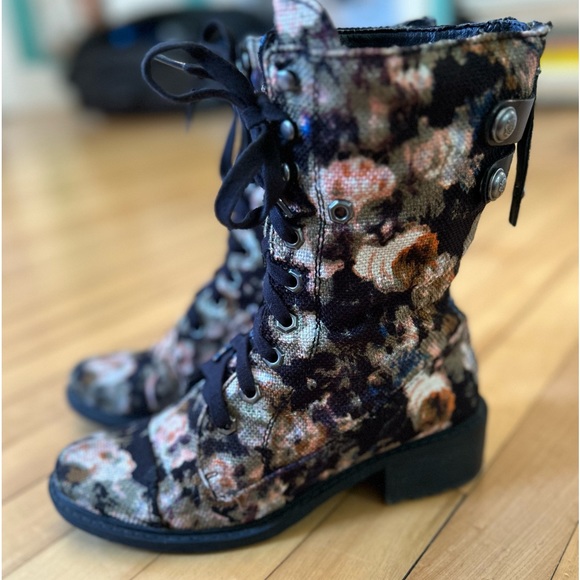 Sam Edelman Black Floral Print Lace Up Moto Combat Boots Size 8 - Picture 5 of 9